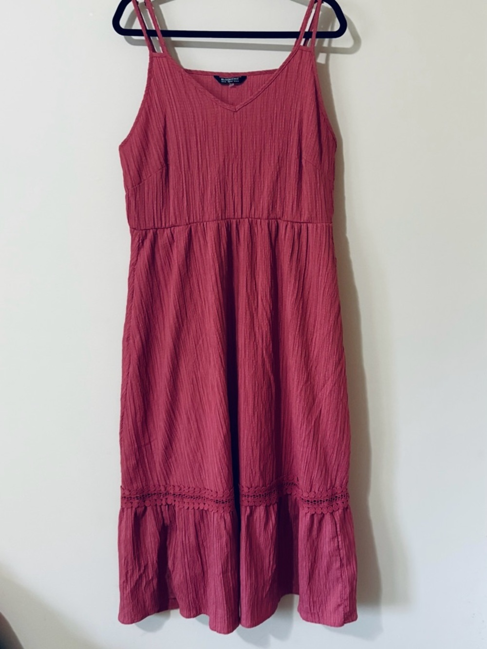 BloomChic Textured Crinkle Dress in Rose. PTP 21.